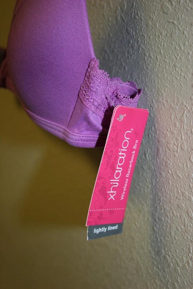 Nuevo con etiquetas Sujetador Xhilaration Talla 32AA Rosa Encaje Espalda Corredora Forrado Nuevo con Etiquetas Cierre Frontal Foto 3 de 4