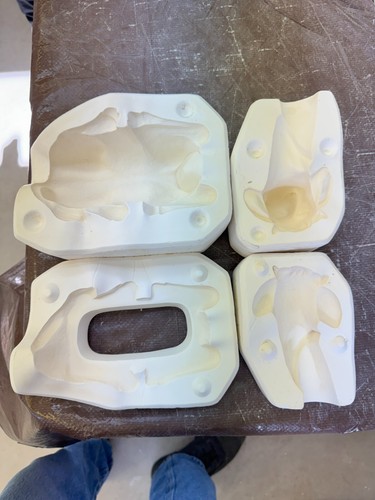 VINTAGE SCIOTO CERAMIC MOLD #S-2349 A & B LYING COW EYES CLOSED 8"L - Picture 6 of 11