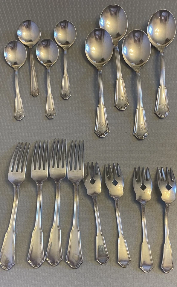 Reed Barton Sterling Silver JACOBEAN 1911 Flatware Set 6 PC Place Settings for 4 - Image 4 of 4