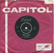 Matt Monro:One day soon/Yours alone (ce soir ou jamais)UK Capitol:1968