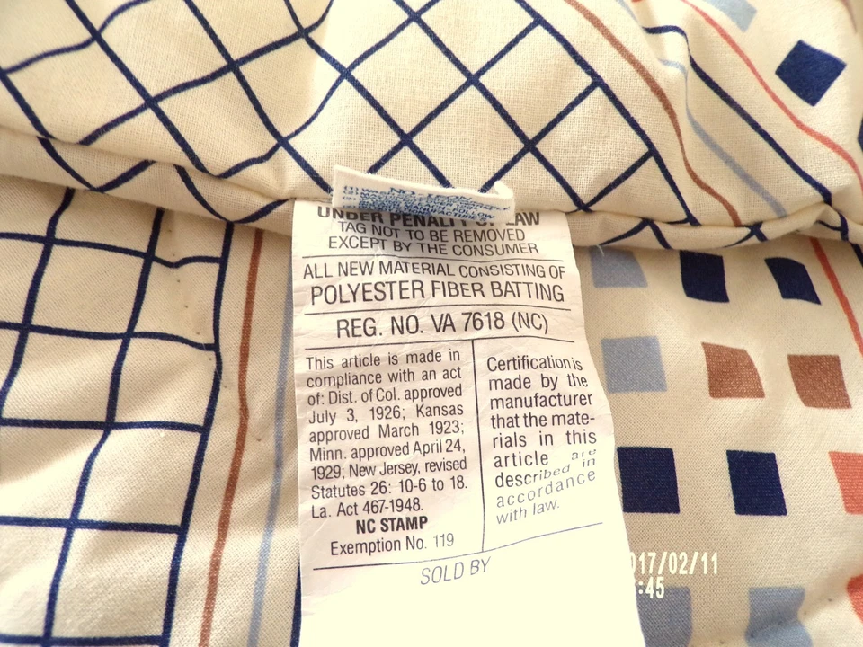 Comforter, Cannon Brand, 60" x 82" (Queen), Preowned - Image 3 of 4