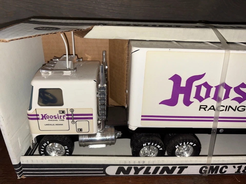 VINTAGE NYLINT STEEL HOOSIER RACING TIRE GMC 18-WHEELER SEMI-TRUCK WITH BOX FS - Image 2 of 4
