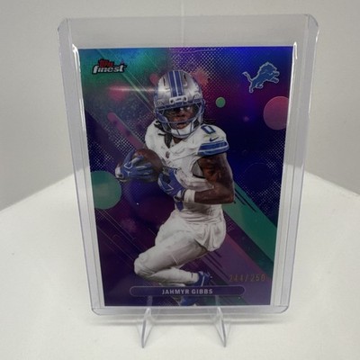 🔥Topps 2025 Finest Performance Jahmyr Gibbs Detroit Lions/250🔥