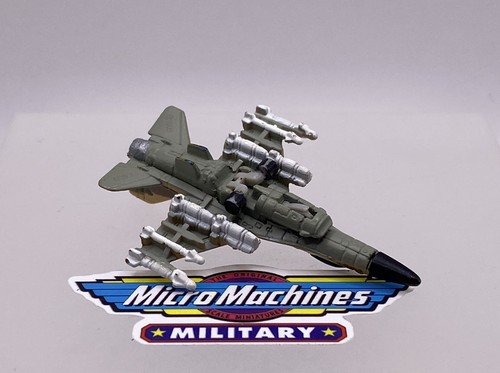 Micro Machines Military F-16 Fighting Falcon Fighter Aircraft Galoob 1995 RARE - Picture 3 of 3