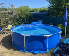 Pool 305cm rund mit Sandfilterpumpe, Boden u Abdeckplane, Leiter …