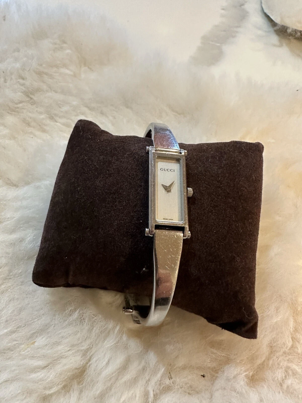 Montre Gucci 1500L Femme Bracelet Suisse 