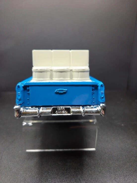 Tiny Lund Fish Camp 1955 camioneta pickup banco 1993 Ertl 1:25 firmada por Wanda (esposa) Foto 3 de 4