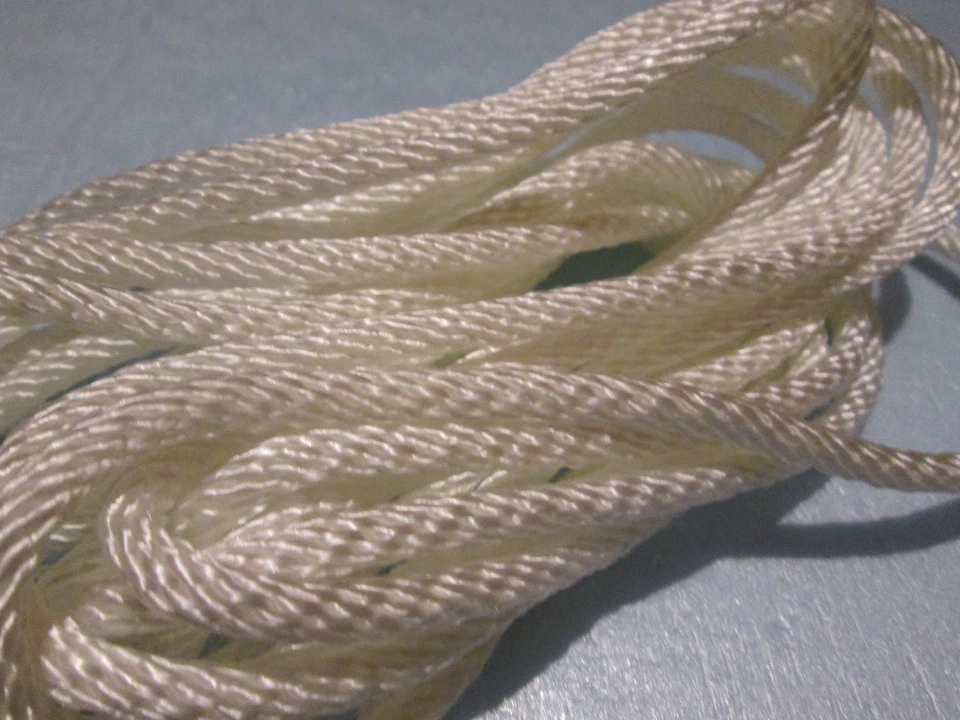 20' feet x 1/4" #8 (6.35mm) Heavy Duty Nylon Solid Braid Recoil Starter Rope  - Image 3 of 4