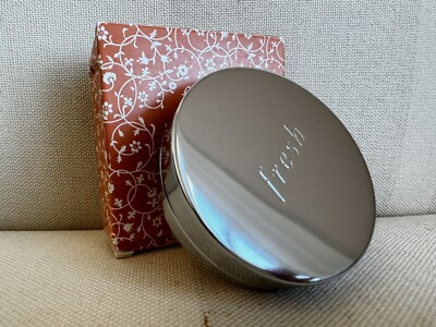 Fresh Mineral Face Powder Face Luster Cloudy Bay 0.42 oz 12g New