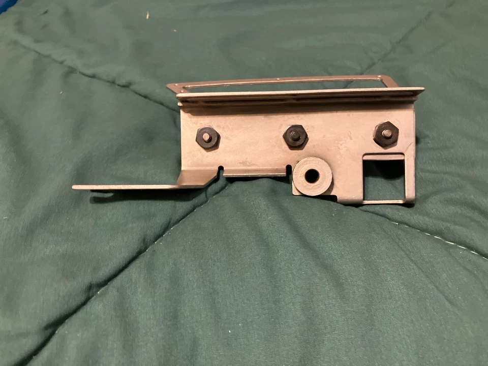 Tension Post Mounting Bracket for UNION SPECIAL 39500 Sewing Machine #39592 AG-3 - Image 2 of 4