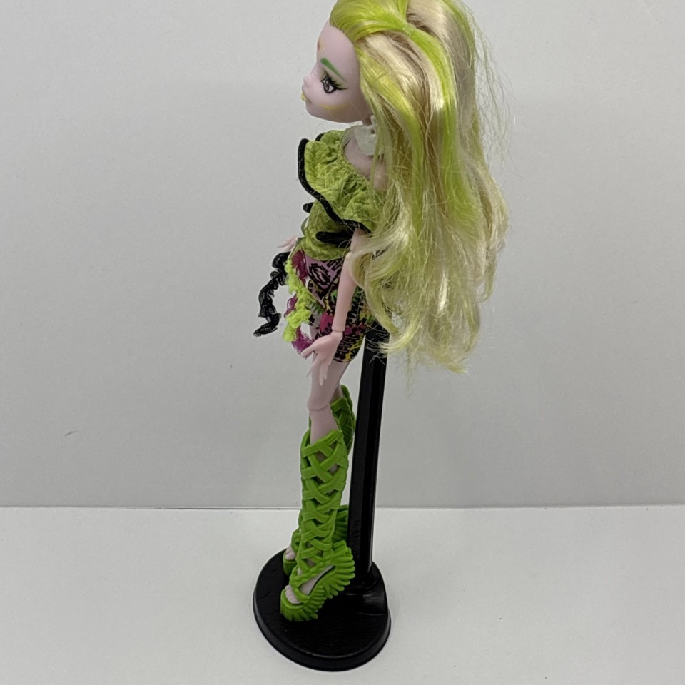 Monster High Batsy Claro Doll Boo Students Outfit Shoes Mattel 2014 ...