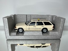 Norev Mercedes-Benz 300 D T-Modell (S124) Tax...