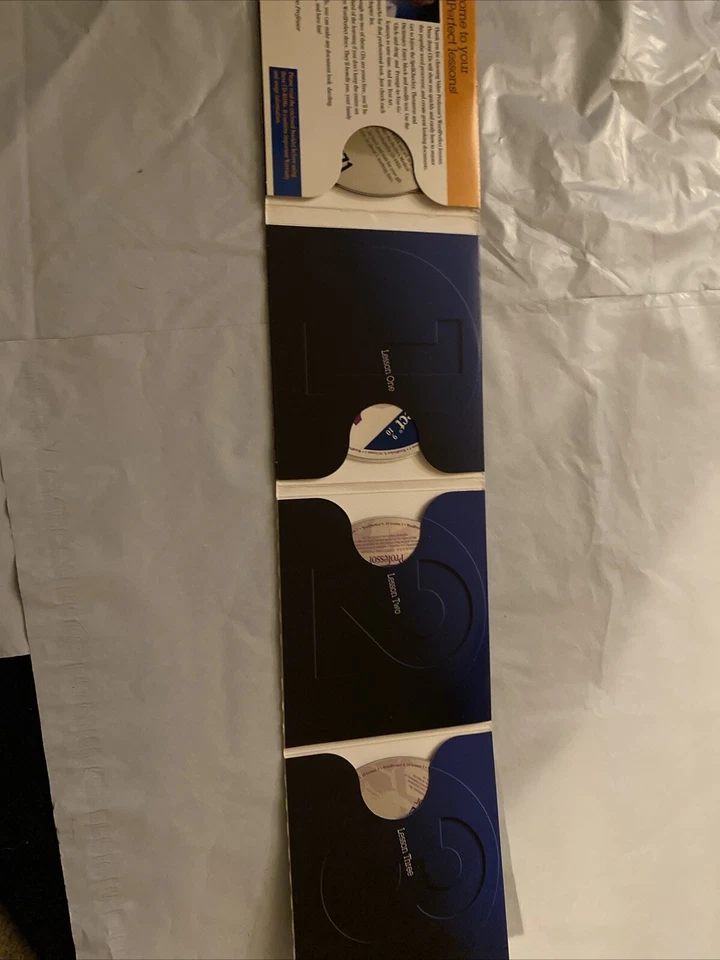 VIDEO PROFESSOR Word Perfect 3-CD Lessons Set - 2004 - Image 2 of 2