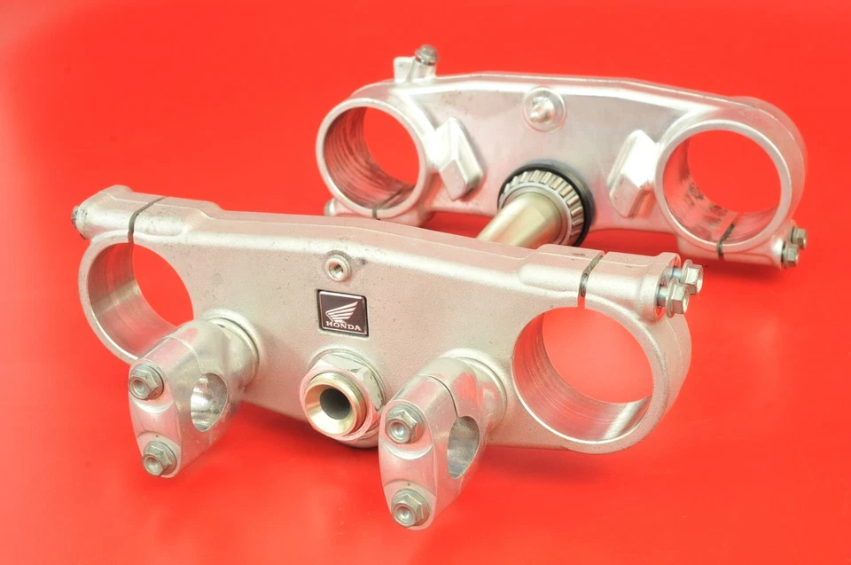 Honda CRF450 CRF 450 2004-2007 OEM Abrazadera de horquilla triple barra de árbol superior inferior bonita Foto 4 de 4