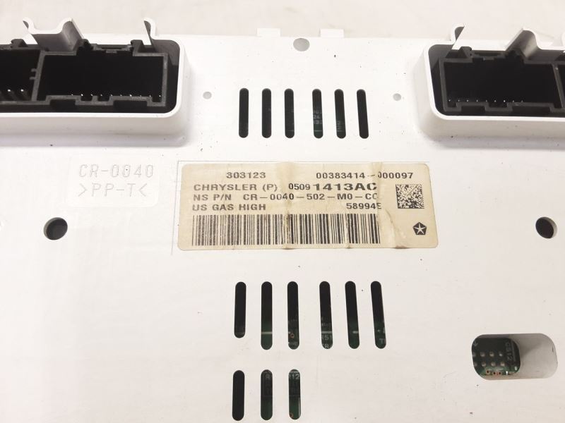 Jeep JK Wrangler OEM Speedometer Gauge Cluster 99k Miles 05091413AD