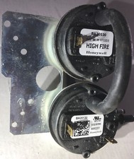 Honeywell Lennox Pressure Switch    56M2201     BA20130.              (box)
