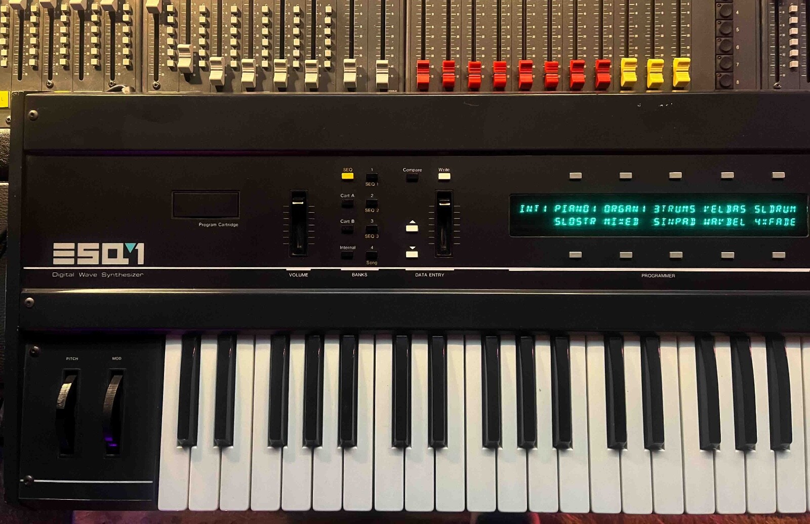 Ensoniq ESQ1 Synthesizer Keyboard + Original Ensoniq Sustain Pedal