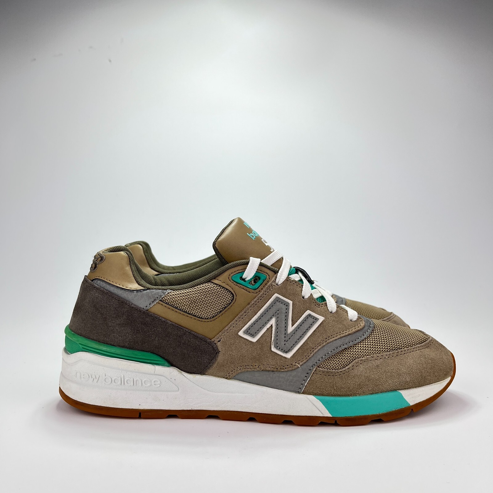 New Balance Classic 597 Sand Athletic Comfort Shoes ML597NOC Men’s Size 11 D New Balance Classic 597 Sand Athletic Comfort Shoes ML597NOC Men’s Size 11 D