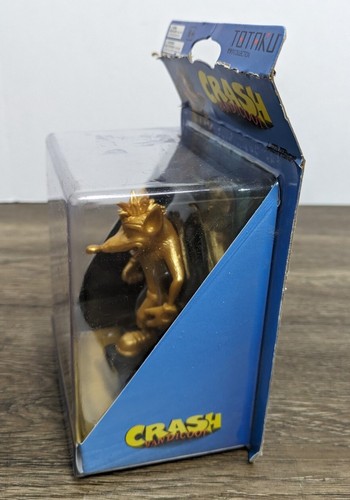 Golden Crash Bandicoot Totaku Figure 2018 Activision Think Geek #29 - NEW - Picture 4 of 9