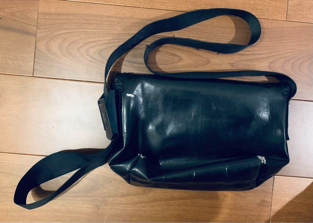 FREITAG F41 HAWAII FIVE-O Vintage All BLACK Messenger Crossbody 