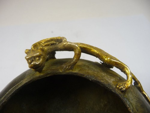 Quemadores de incienso antiguos de bronce hechos a mano tigres blindados coleccionables - Imagen 5 de 8