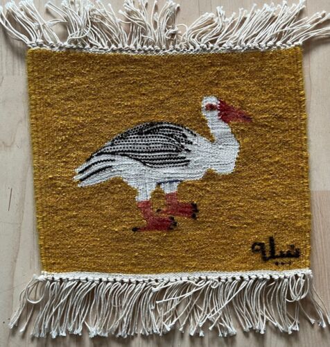 Alfombra "Pájaro", pieza artística única de Harrania, tejida a mano por Nabila - Imagen 1 de 11