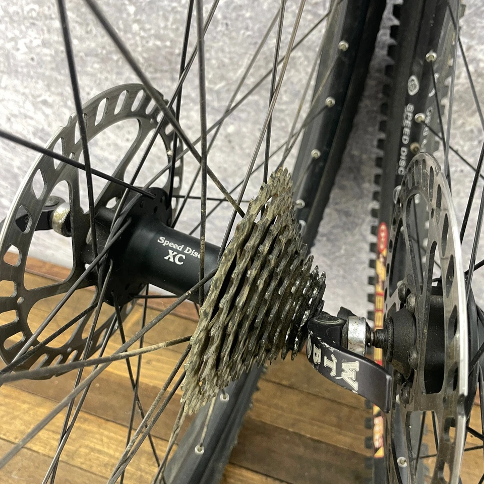 Vintage WTB Speed Disc 26 in Wheel Set Disc QR Mountain Shimano Cassette 135 - Image 2 of 4