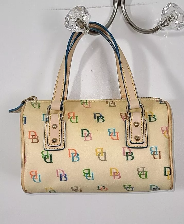 Vintage Signature Dooney & Bourke Handbag  Dooney bourke handbags, Dooney, Dooney  bourke