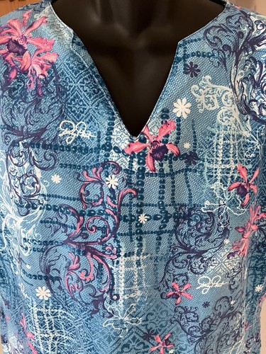 Baby Phat Scrub Top Women's Large Blue White Pink Floral Abstract V-Neck - Picture 3 of 8