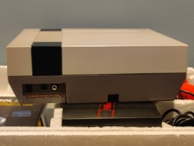 Nintendo NES Action Set Console Console Set Completo CIB OEM Ottime Condizioni C Foto