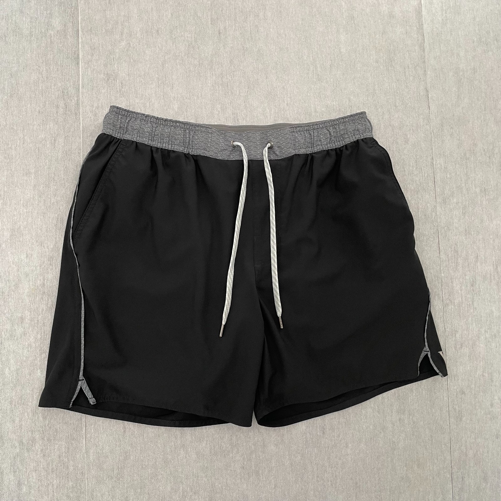 Pantalones Cortos Vuori Adultos Medianos Negros Trail Running Forrados Bolsillo Corto Elastizados Para Hombres M
