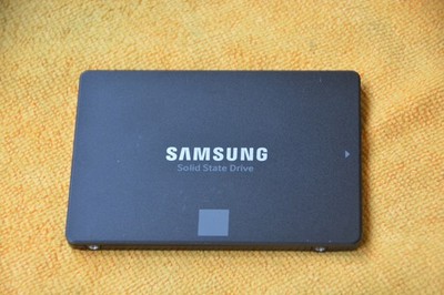 SAMSUNG 860 EVO 2TB 2.5 INCH SATA III INTERNAL SSD TRIM S.M.A.R.T. MZ-76E2T0