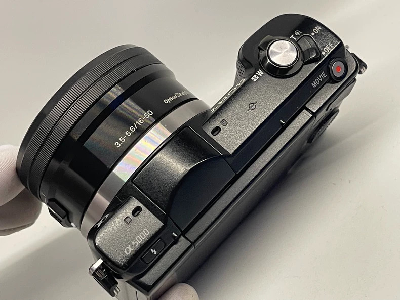 SONY α5000 Amazon.com : Sony Alpha a5000 Mirrorless Digital Camera with
