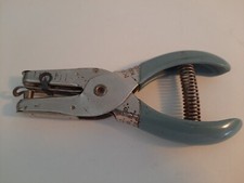 Vtg Paper King McGill Hole Punch Adjustable Hole Position Stationary USA