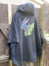 Burberry London Mythical Beasts Black Hooded Sweatshirt Poncho Cape Rare
