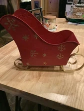 Metal Santa SLEIGH CHRISTMAS Holiday Centerpiece 11”x9” Red and Gold Snowflakes