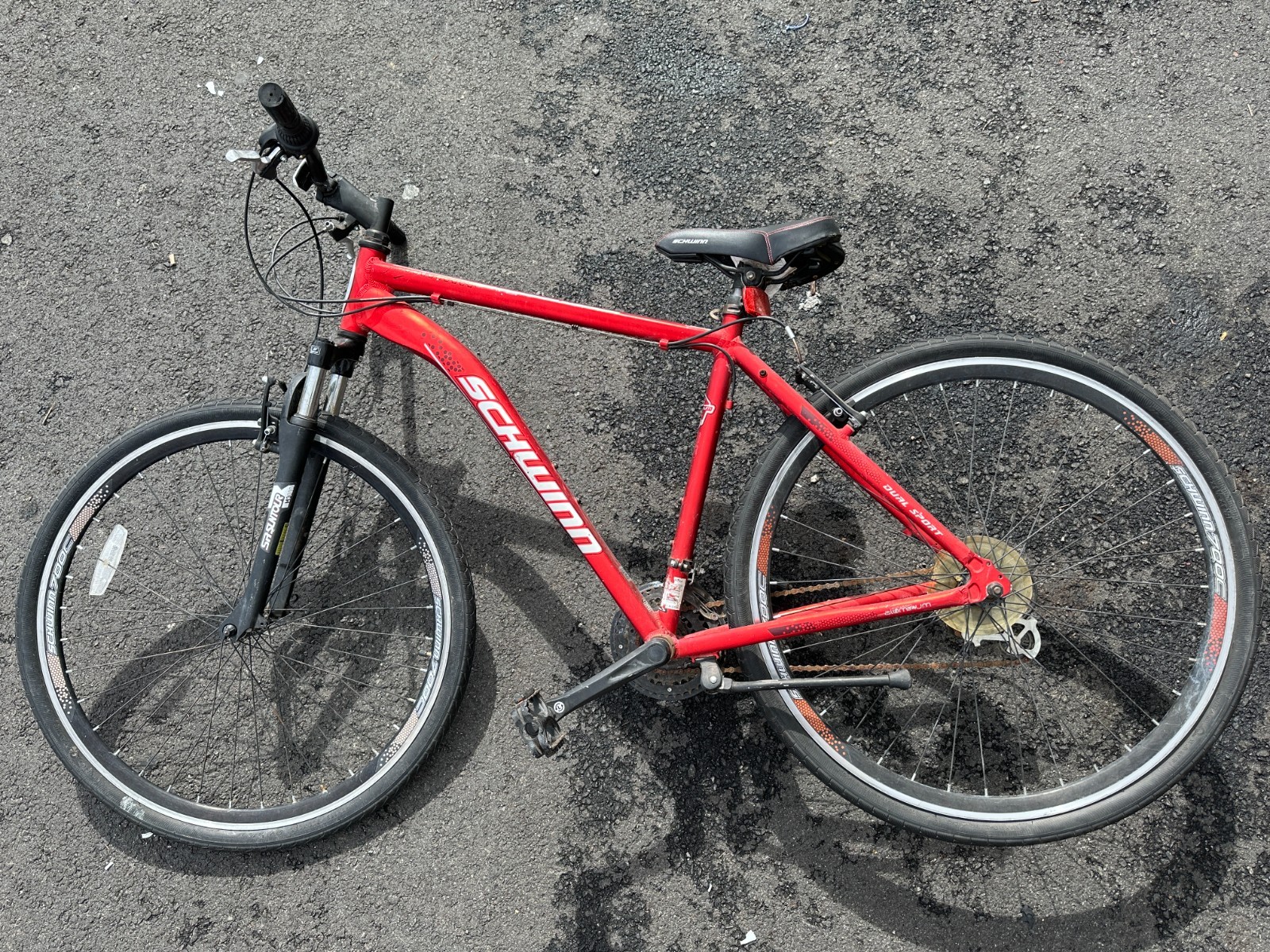 Schwinn Men's GTX 3 Hybrid Bike