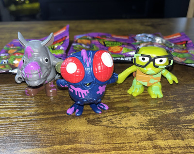 TMNT Mutant Mayhem Ooze Splattered Mini Mutant Tots DONATELLO