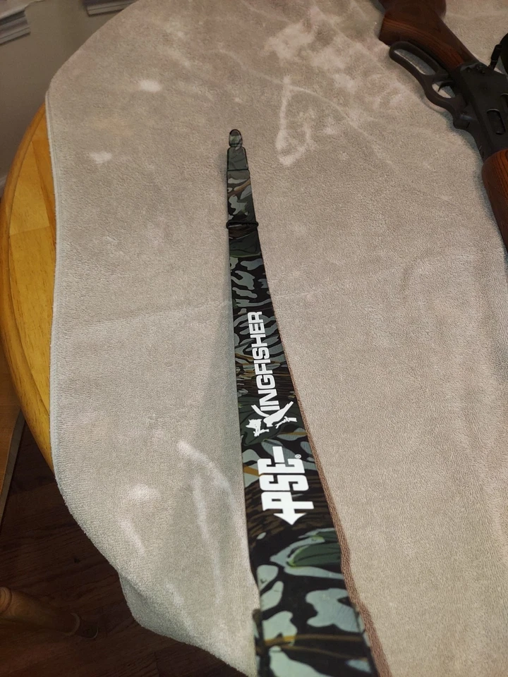 PSE Kingfisher Recurvo. Mano derecha 50 lb. Foto 3 de 4