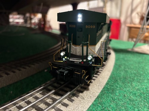 MTH 20-20263-1 Southern (NS Heritage) ES44 Diesel LN/Box - Picture 6 of 6