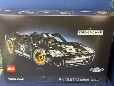 LEGO TECHNIC 1966 FORD GT40 MK II 42223 (C73004320)