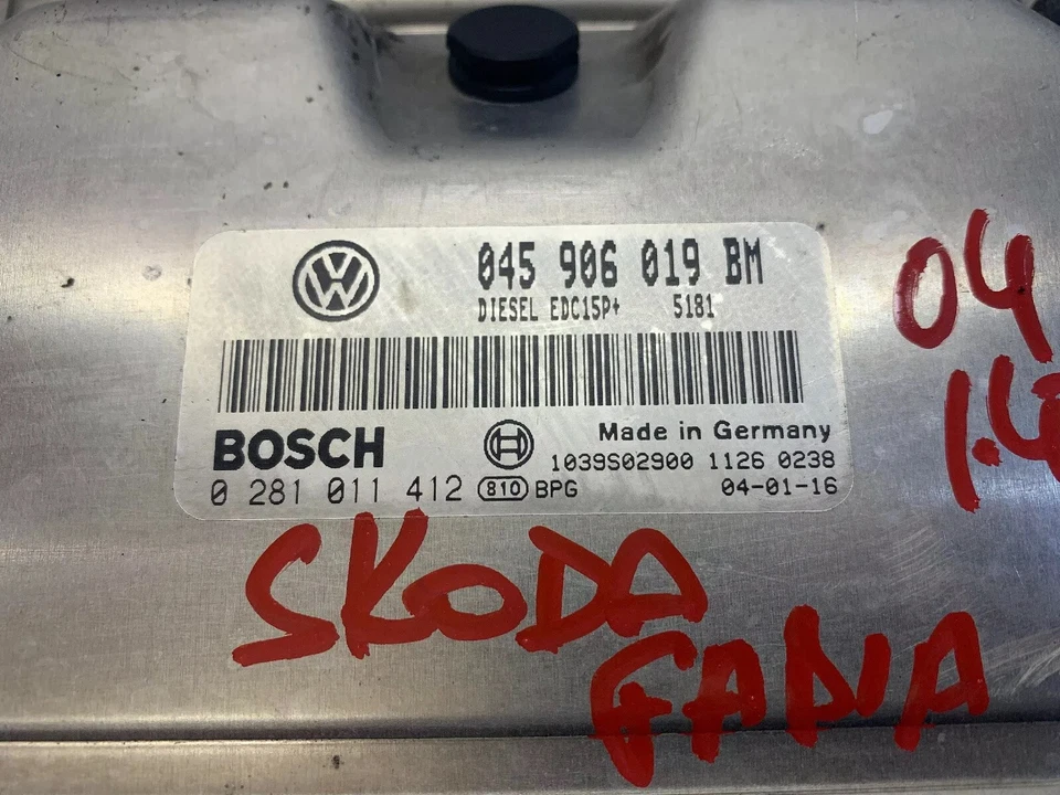 SKODA FABIA 1.4 TDI ENGINE ECU 045906019BM 0281011412  - Image 4 of 4