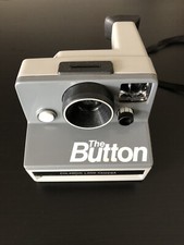 Vintage 1980 s Polaroid Land Camera THE BUTTON SX-70 Gray With Strap UNTESTED