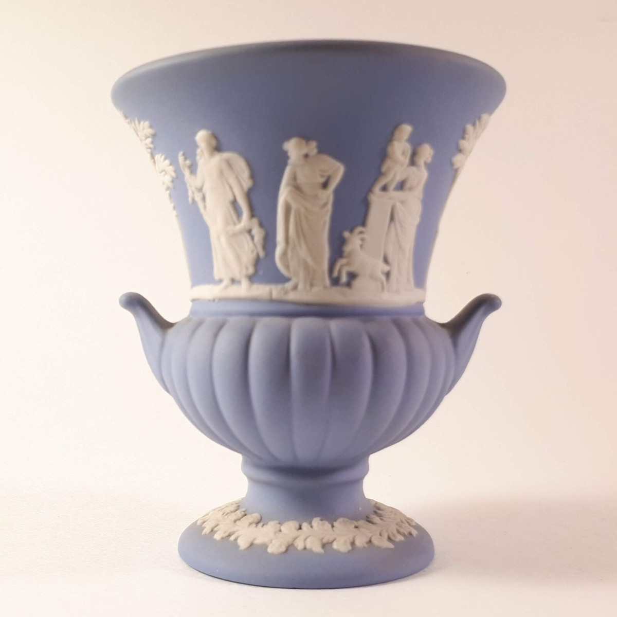 Wedgewood Cream on Blue Jasperware Classical Urn Bud Vase | eBay 