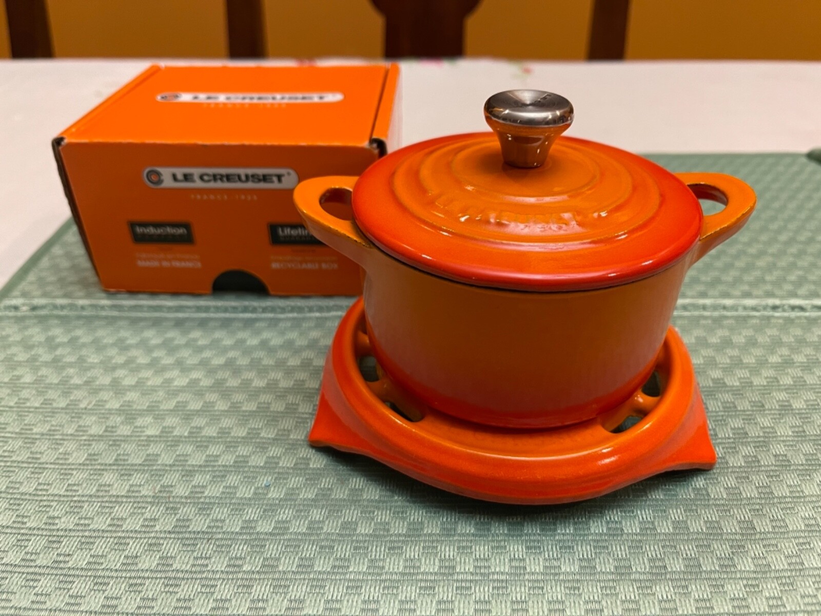 Le Creuset cast iron .25qt mini cocotte French oven casserole w/ 5” trivet  flame