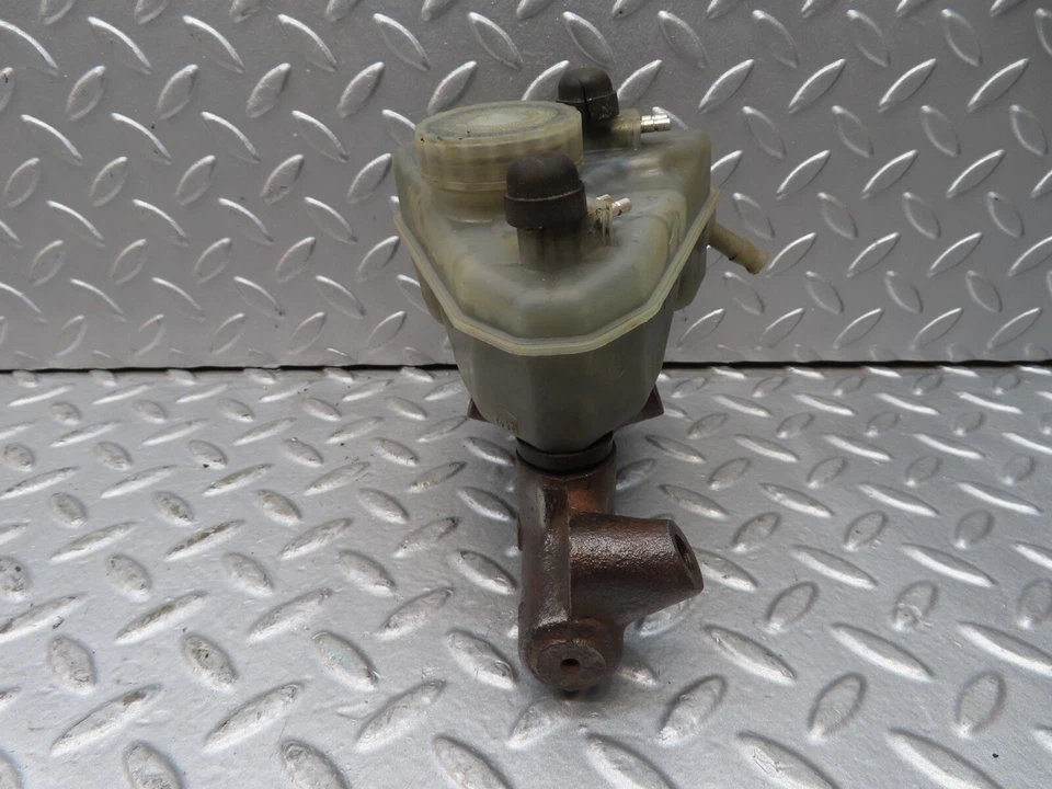 ♂17041♂ Mercedes-Benz C123 280CE cupé freno cilindro maestro con tanque Foto 4 de 4