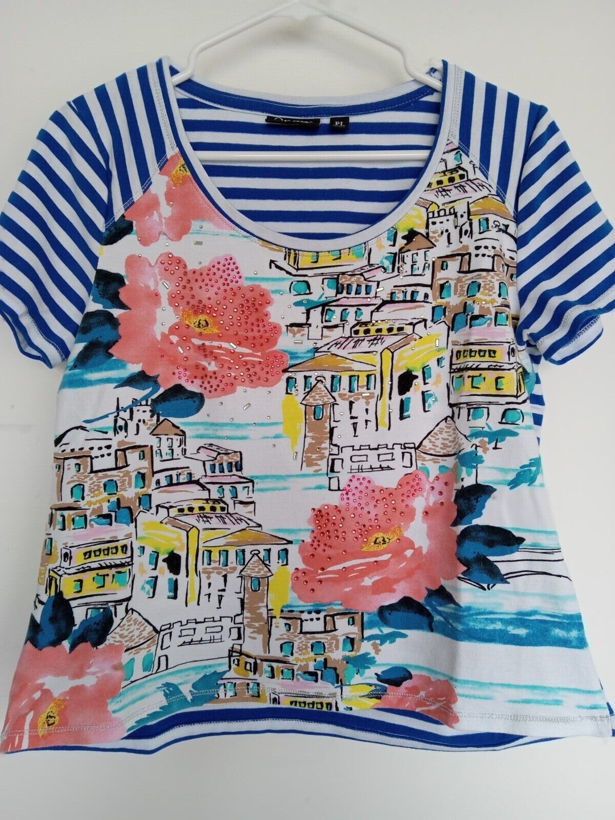 Size PXL shirt w/paris look of houses and flowers… - image 1