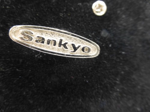 Sankyo Wooden Music & Trinket Box, 'Hearts of Fire', Picture is Interchangeable - Picture 13 of 18