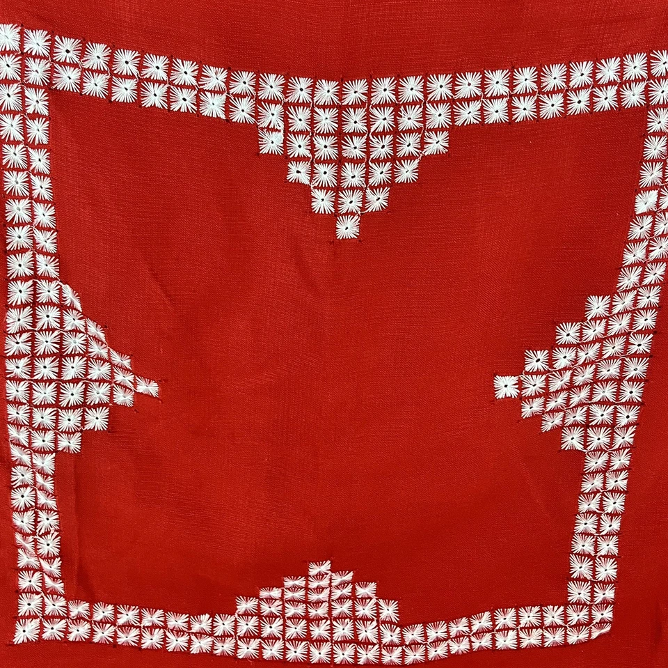 Vintage MCM Bright Red Tablecloth And Napkins Set Stitch Geometric Detailing - Image 3 of 4