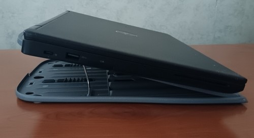 Targus Ultralite Folding LapDesk - PA243U Laptop Computer Adjustable Stand Gray - 第 2/7 張圖片